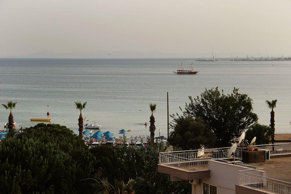Delta Hotel Didim Exteriör bild